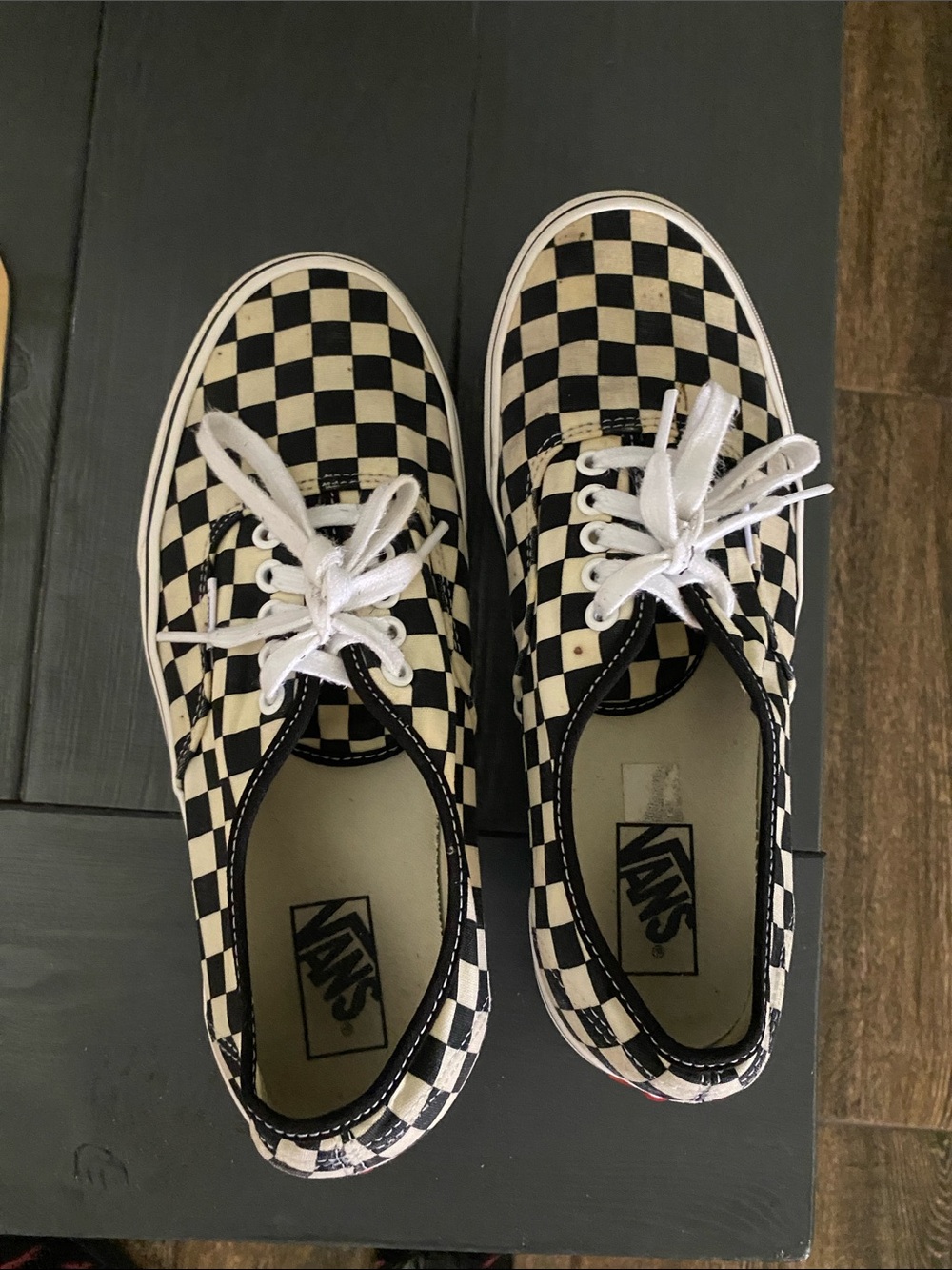Vans mens Checkerboard Lace-Up Sneakers - Black & White.